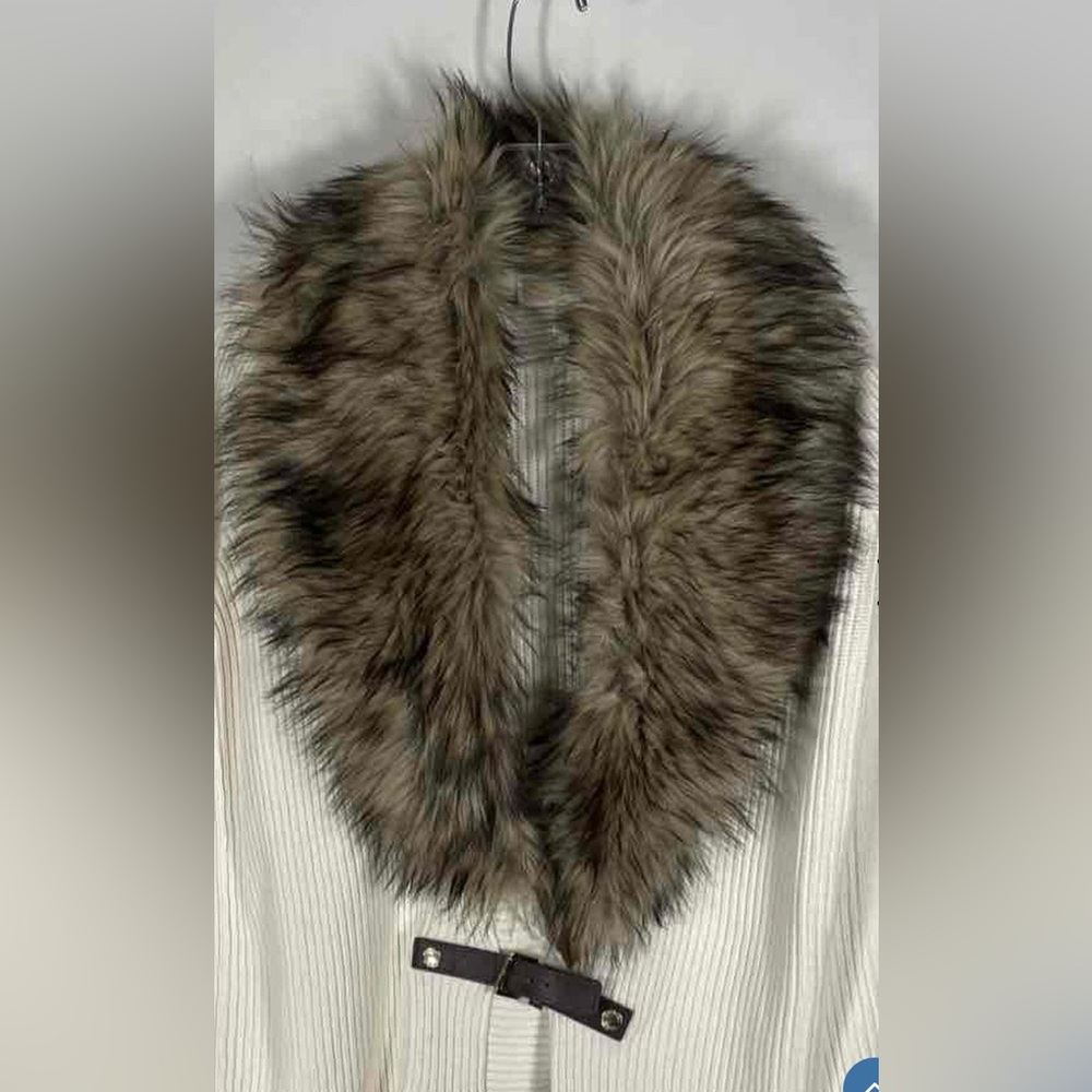 Michael Kors Sweater Jacket White Faux Fur Collar Size L Pit 21 with stretch.